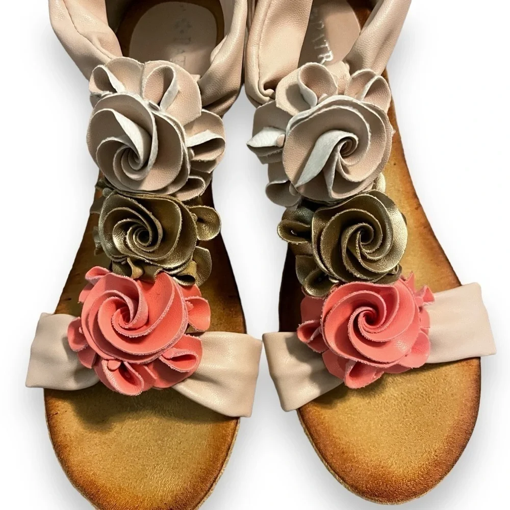 Patrizia Harlequin T-strap Wedge Sandals Size 7.5 Rosettes back zip Girly